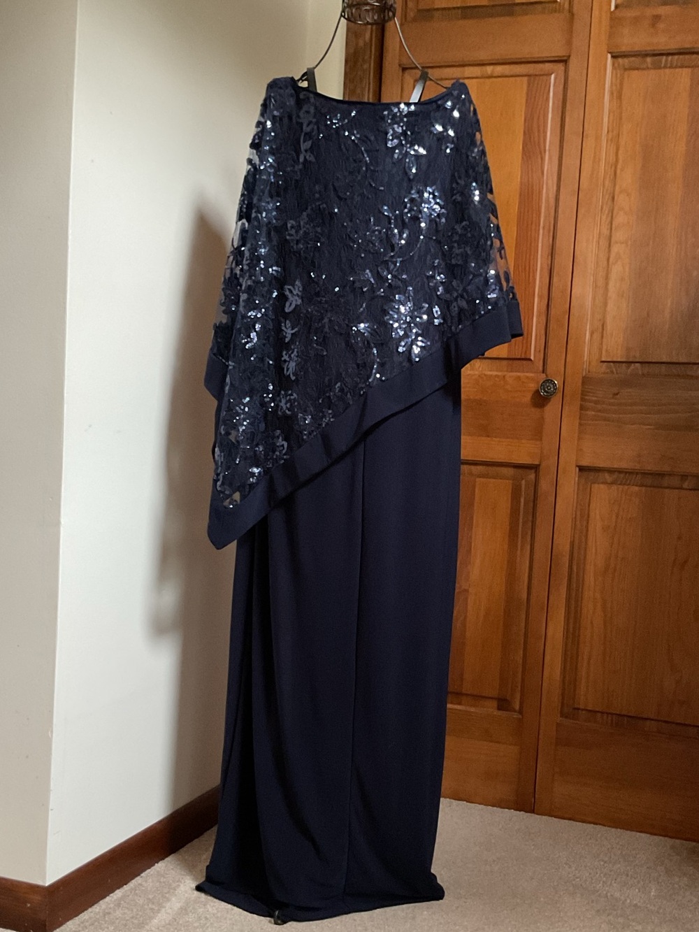 R & M Richards
Women's Sequinned Floral-Lace-Poncho Gown, 20W - Picture 4 of 12